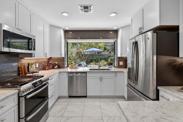 11334 Mother Lode Cir, Gold River, CA 95670