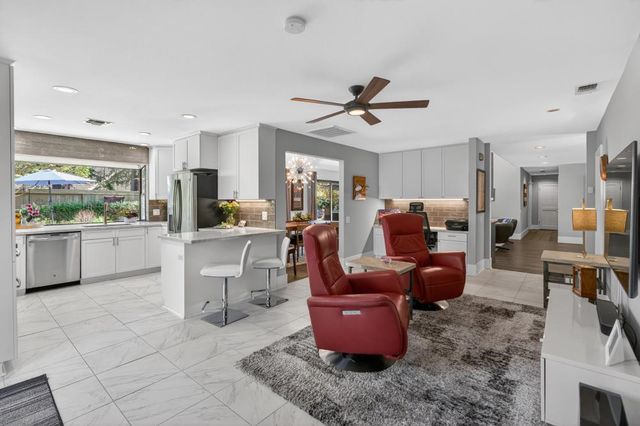 11334 Mother Lode Cir, Gold River, CA 95670