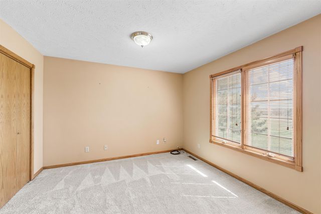 220 Prairie Ridge Rd., Salina, KS 67401