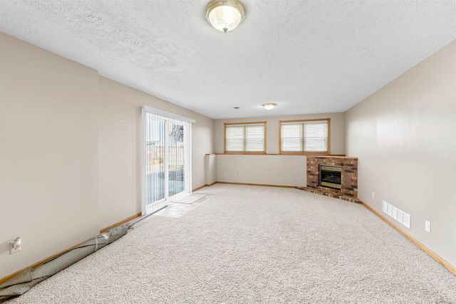 220 Prairie Ridge Rd., Salina, KS 67401