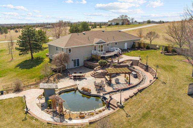 220 Prairie Ridge Rd., Salina, KS 67401