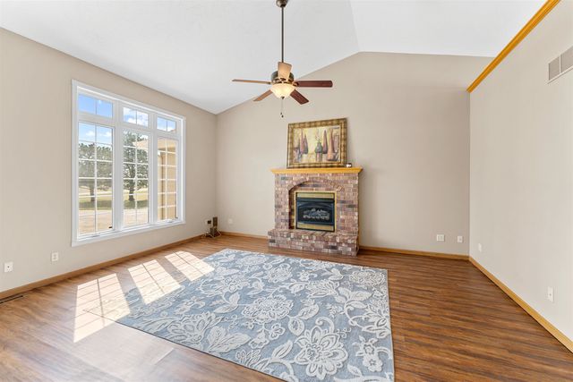 220 Prairie Ridge Rd., Salina, KS 67401