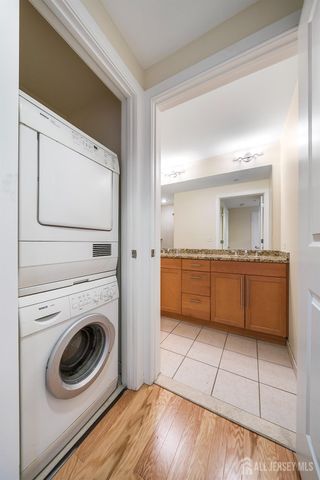 20 Livingston Avenue 404, New Brunswick, NJ 08901