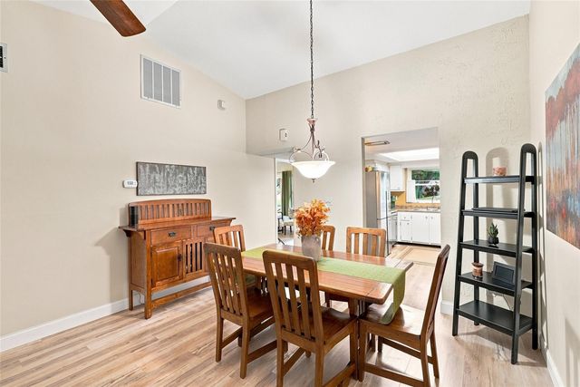 9769 86TH AVENUE 9769, Seminole, FL 33777