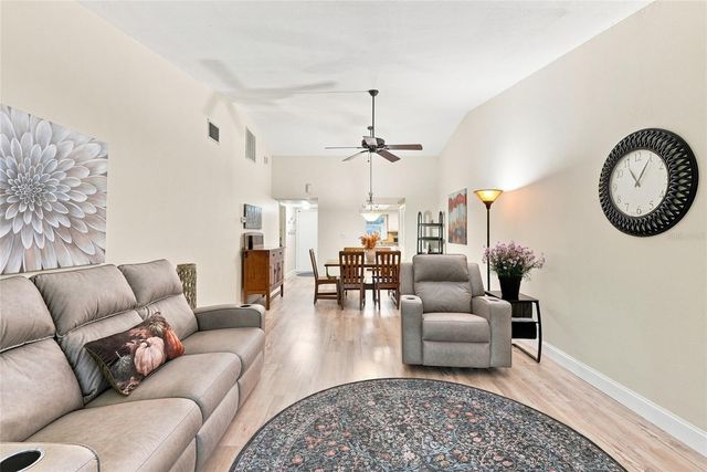 9769 86TH AVENUE 9769, Seminole, FL 33777