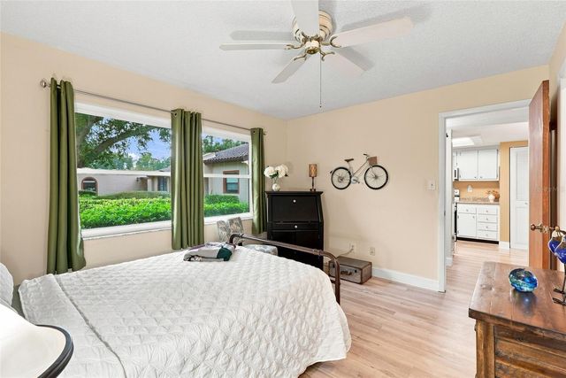 9769 86TH AVENUE 9769, Seminole, FL 33777