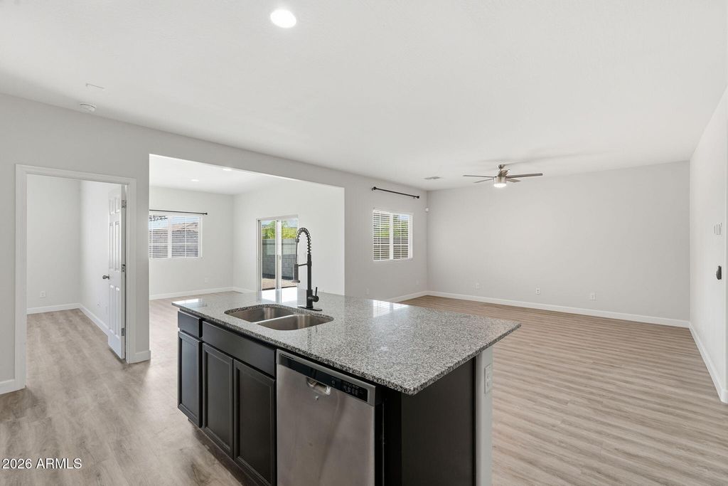11204 W MOBILE Lane, Tolleson, AZ 85353 — photo 2