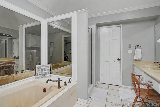 12525 S Skyline Drive, Jenks, OK 74037