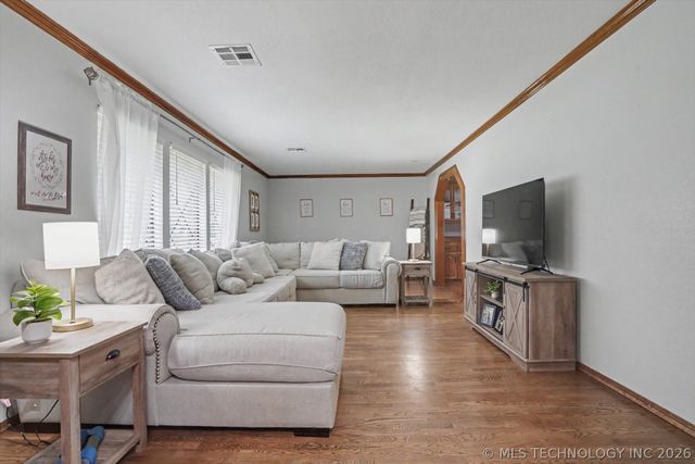 12525 S Skyline Drive, Jenks, OK 74037