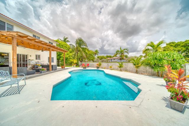 8611 SW 207th Ter, Cutler Bay, FL 33189