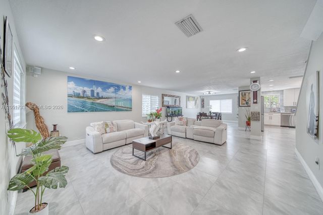8611 SW 207th Ter, Cutler Bay, FL 33189