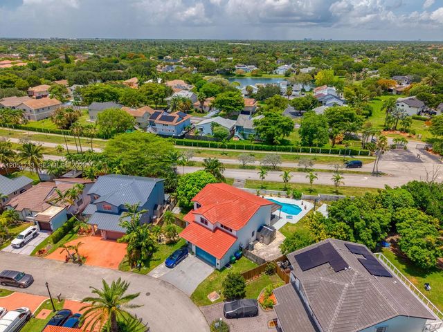 8611 SW 207th Ter, Cutler Bay, FL 33189