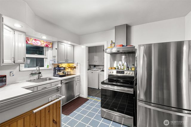 3114 Hoadly Street SE, Olympia, WA 98501