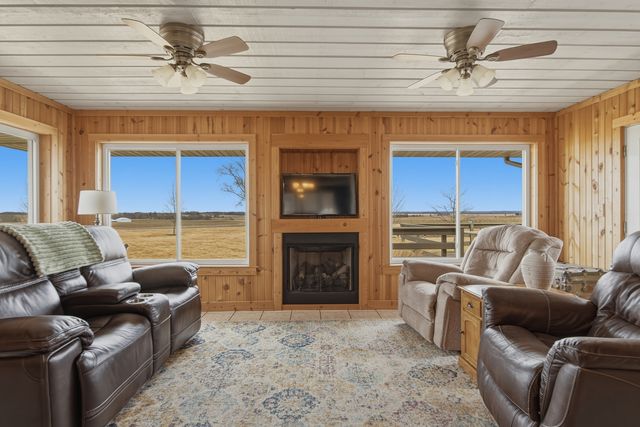 8497 N Meadowlark Lane, Stillman Valley, IL 61084