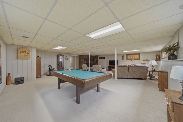 8497 N Meadowlark Lane, Stillman Valley, IL 61084