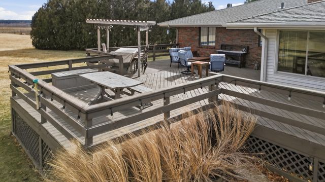 8497 N Meadowlark Lane, Stillman Valley, IL 61084