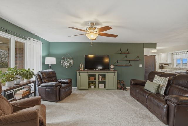 8497 N Meadowlark Lane, Stillman Valley, IL 61084