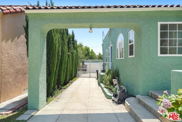 526 Monte Vista Avenue, Glendale, CA 91202