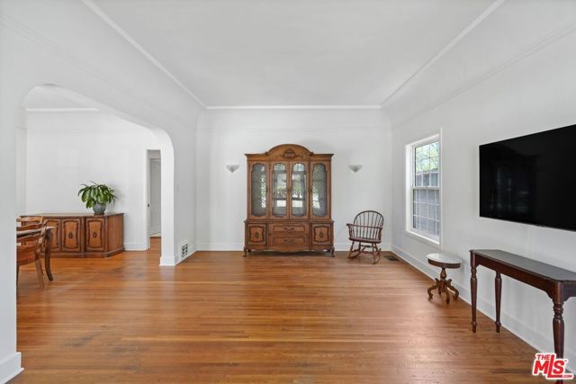 526 Monte Vista Avenue, Glendale, CA 91202
