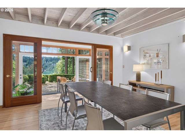 199 PINE VALLEY Rd, Lake Oswego, OR 97034