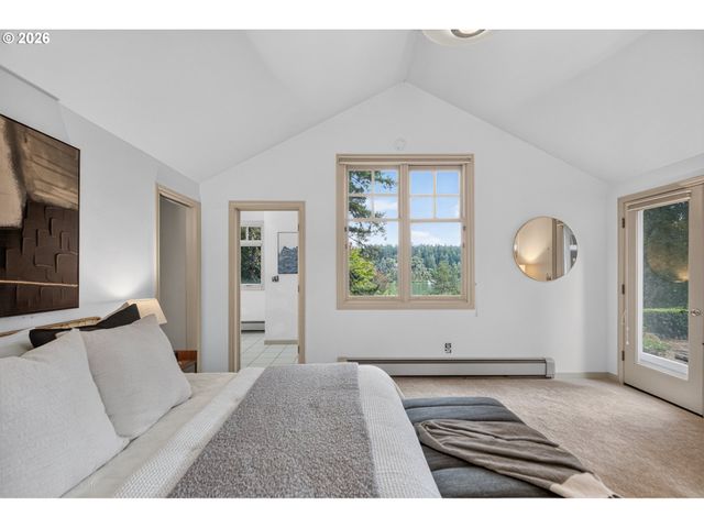199 PINE VALLEY Rd, Lake Oswego, OR 97034