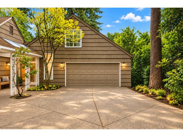 199 PINE VALLEY Rd, Lake Oswego, OR 97034