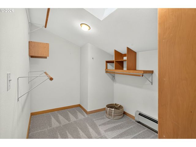 199 PINE VALLEY Rd, Lake Oswego, OR 97034