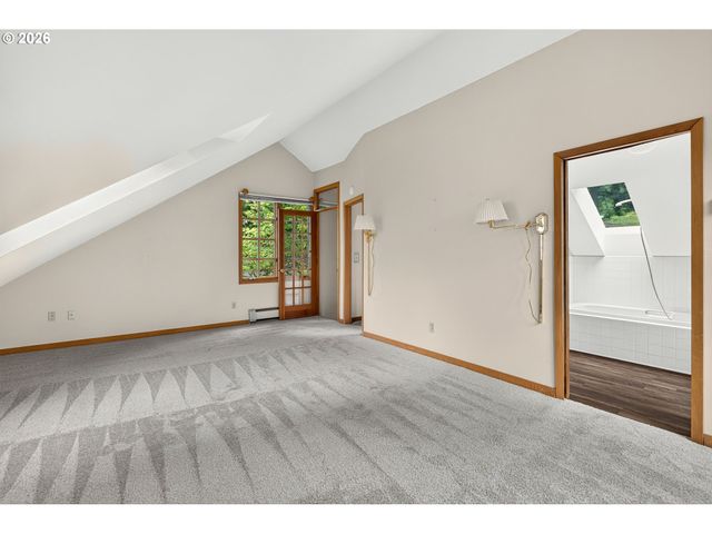 199 PINE VALLEY Rd, Lake Oswego, OR 97034