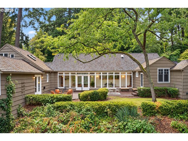 199 PINE VALLEY Rd, Lake Oswego, OR 97034