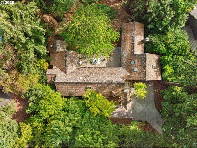 199 PINE VALLEY Rd, Lake Oswego, OR 97034