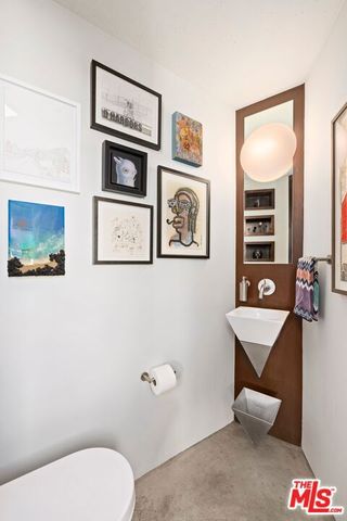 24 Eastwind Street 2, Marina Del Rey, CA 90292