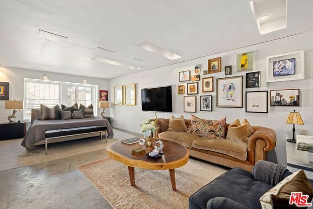 24 Eastwind Street 2, Marina Del Rey, CA 90292