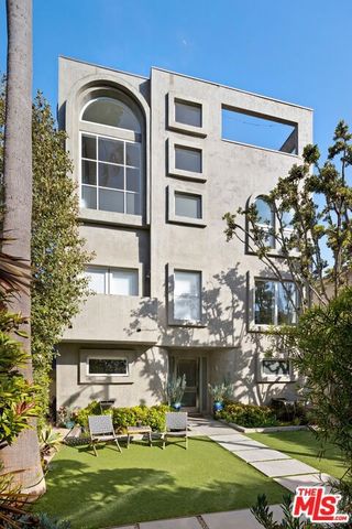 24 Eastwind Street 2, Marina Del Rey, CA 90292
