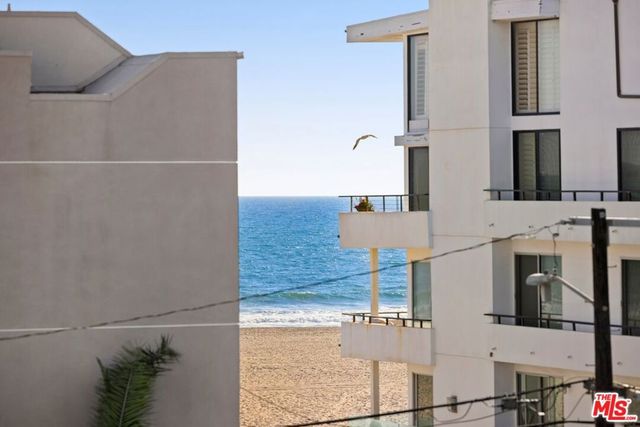 24 Eastwind Street 2, Marina Del Rey, CA 90292