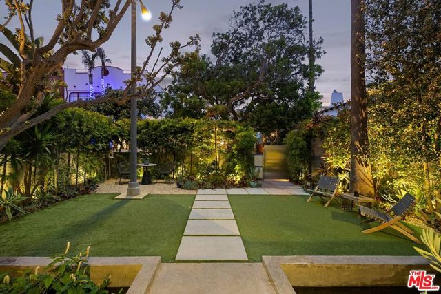 24 Eastwind Street 2, Marina Del Rey, CA 90292