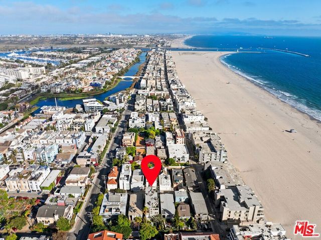 24 Eastwind Street 2, Marina Del Rey, CA 90292