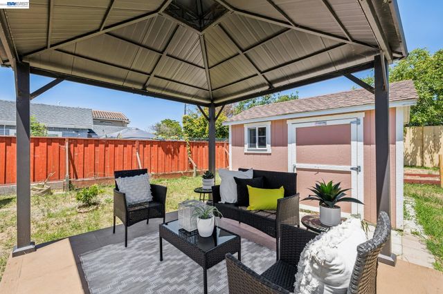 4061 Maiden Ln, Union City, CA 94587