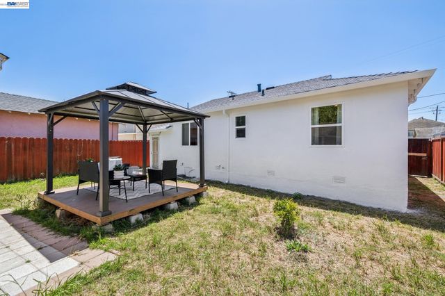 4061 Maiden Ln, Union City, CA 94587