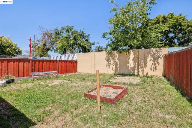 4061 Maiden Ln, Union City, CA 94587
