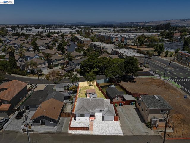 4061 Maiden Ln, Union City, CA 94587