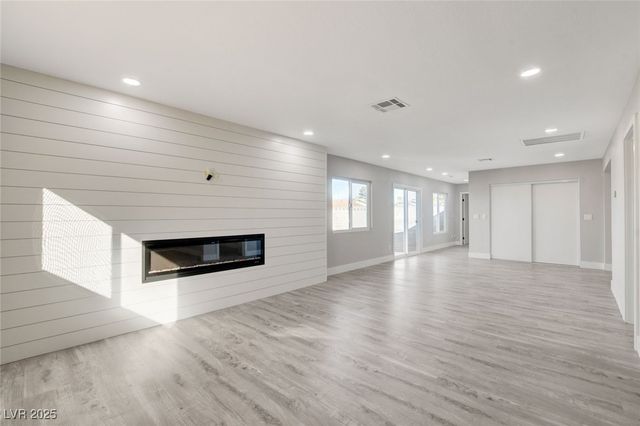 235 Winona Drive, Henderson, NV 89015