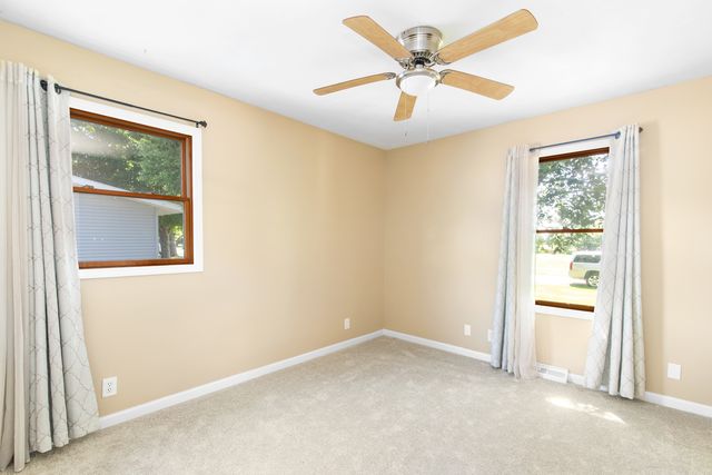 158 Tammy Lane, Lake Holiday, IL 60552