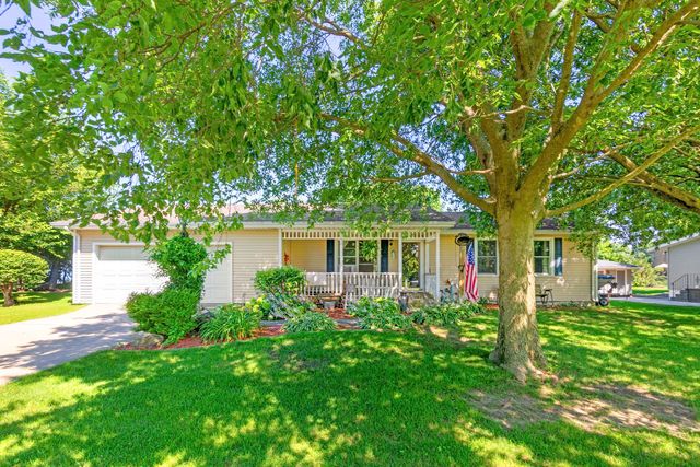 158 Tammy Lane, Lake Holiday, IL 60552