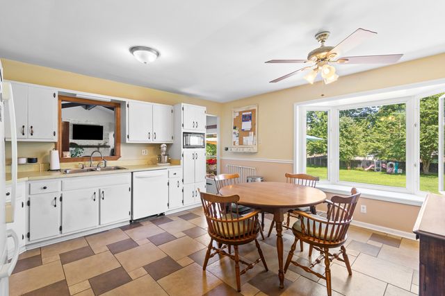 158 Tammy Lane, Lake Holiday, IL 60552