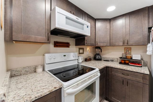 11 Alcira Ct, St Augustine, FL 32086