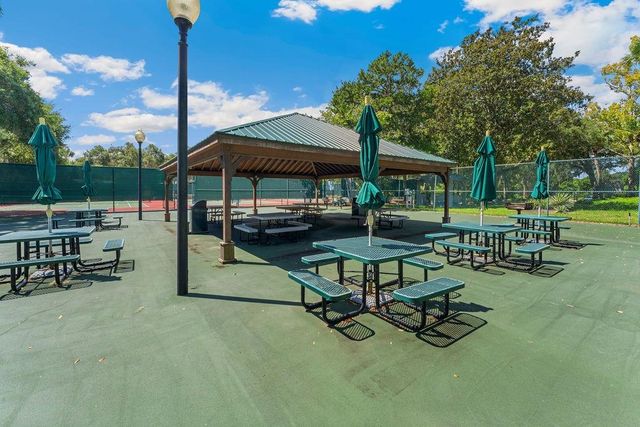 11 Alcira Ct, St Augustine, FL 32086