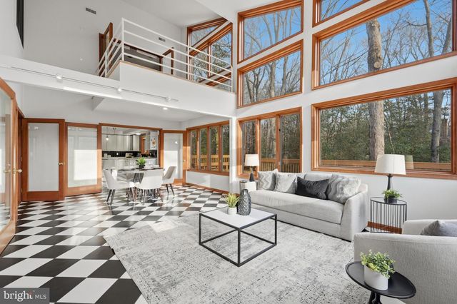 8095 PLOWDEN DR, La Plata, MD 20646