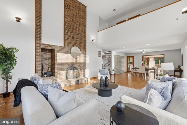 8095 PLOWDEN DR, La Plata, MD 20646