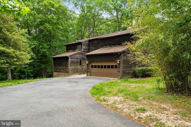 8095 PLOWDEN DR, La Plata, MD 20646