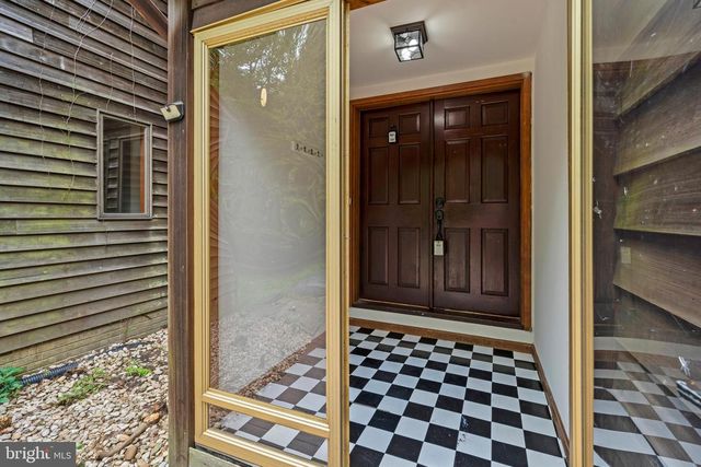 8095 PLOWDEN DR, La Plata, MD 20646